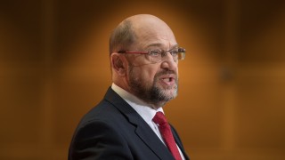 Мартин Шулц трябва да е лидер на социалдемократите, но не и канцлер, сочи допитване