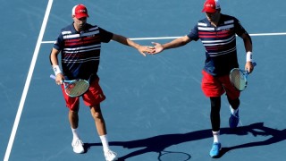 Легендарните братя Брайън започнаха с победа последния си Australian Open