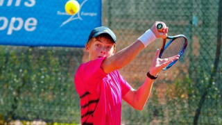 Българските тенисисти Пьотр Нестеров и Симон Антъни Иванов загубиха във