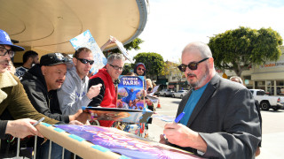 Сам вкъщи най вече първите два филма си остава един от