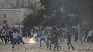 Израелската полиция съобщи че ще забранят на мъжете на възраст