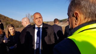 Задържането на олигарси и намалената контрабанда дразнят опозицията Това мнение