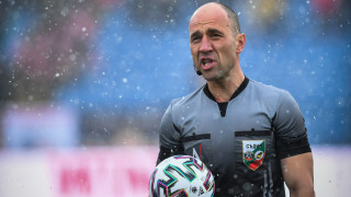 Валентин Железов за първи път ръководи Вечно дерби След важния