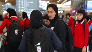 Иранският женски отбор по футбол се завърна в страната след оттеглени молби за убежище