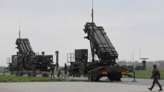 Украинският президент Володимир Зеленски призова за допълнителна военна помощ от