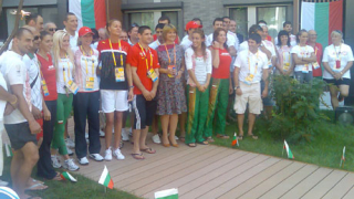 Българските спортисти в Пекин спретнаха купон