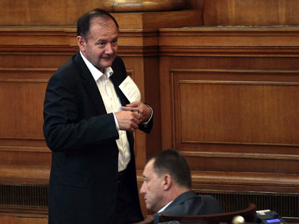 Янев изпълнява поръчка за отвличане на общественото внимание според БСП