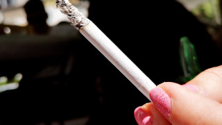САЩ вдигат възрастта за пушене на 21 години 