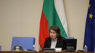 Дано ни предстои една по хубава година С това пожелание председателят