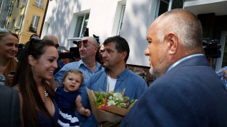 Лъжат ви, че ще ви вземем апартаментите, ако санирате, предупреди Борисов
