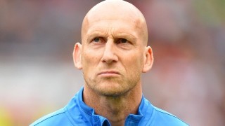 Английският Рединг уволни легендата на Манчестър Юнайтед Яп Стам