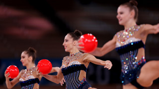 Годината е 2021 Мястото е Токио Русия непобедимата сила