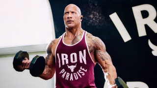 Защо Дуейн Джонсън изкърти гаражната си врата