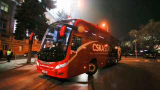 Неприятности застигнаха ЦСКА преди мача с Лудогорец Автобусът на червените се