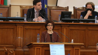 Атанасова изненадана, че Елена Гунчева напуска Възраждане заради нея
