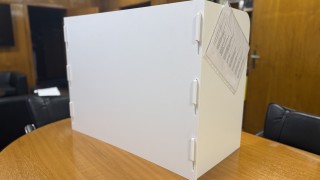 Избраха кой ще достави параваните за изборите в област София