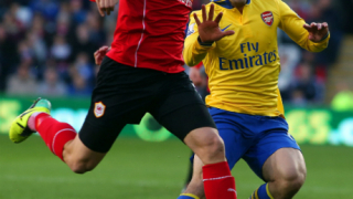 Бендтнер поведе Арсенал към победа срещу Кардиф 