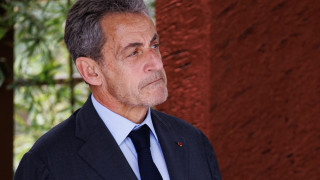 Бившият френски президент Никола Саркози ще бъде охраняван от двама