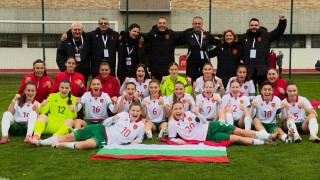 Националният отбор на България по футбол за девойки до 17