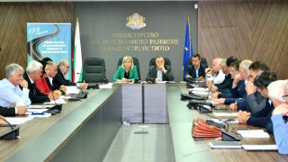 Регионалният министър Петя Аврамова отчете че е добра организацията за
