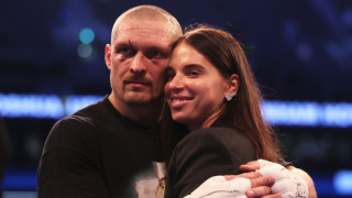 Шампионът в свръхтежката категория на професионалния бокс във версии WBA WBO IBF IBO