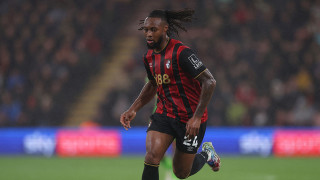 Челси е направил първоначално запитване за привличането на офанзивния футболист