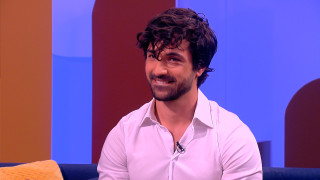 От есента на 2024 г Евгени Генчев пианистът станал