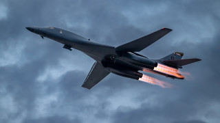 САЩ изстреля бомбардировач B 1B с голям обсег на действие над