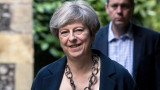 Мей продължава преговорите за подкрепата на юнионистите