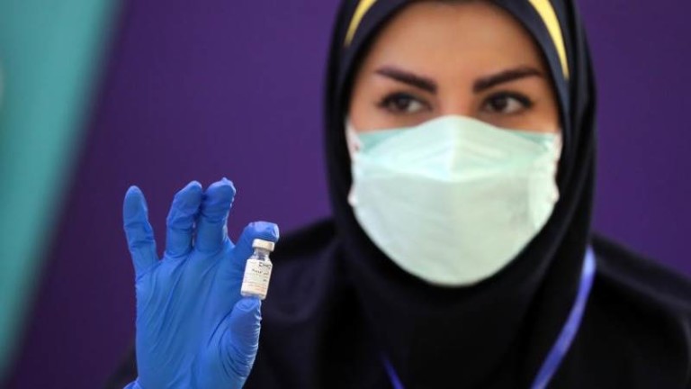 Иран започна да произвежда своя ваксина срещу COVID-19
