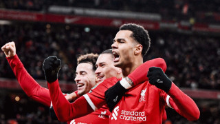 Ливърпул победи Фулъм с 2 1 в първи полуфинален мач от