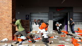 Най-малко 32 убити във вълненията в Южна Африка