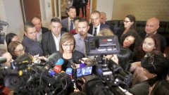 Нинова критикува Радев за ветото: Несериозни мотиви