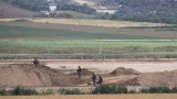 Израел разположи танкове и снайперисти по границата с Газа