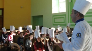 1500 деца и популярни шеф-готвачи се включиха в дискусии за  балансираното готвене