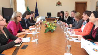 България изключително силно подкрепя интеграцията на Черна гора Смятаме че