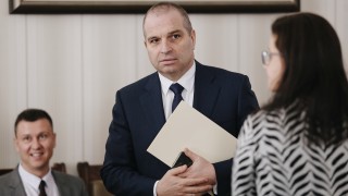 Гражданите които пътуват по българските пътища губят от това че