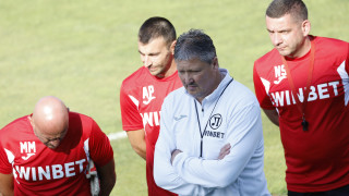 Треньорите на Локомотив Пловдив и Черно море Любослав Пенев