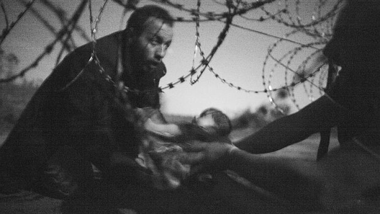 Снимка с бежанци спечели "World Press Photo" 