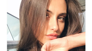Родният модел Ивелина Чоева се появи на корица на едно