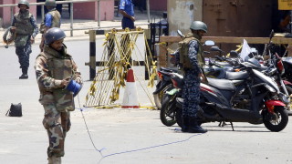 Полицията в Шри Ланка задържа двама основни заподозрени за атентатите