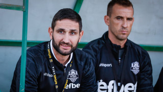 Наставникът на Арда Александър Тунчев вече работи по