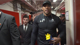 Антъни Джошуа никога не се е бил извън Великобритания като