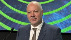 Местим временно в Азербайджан посолството ни в Иран