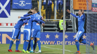 Отборът на Левски вече е във Варна след като сините