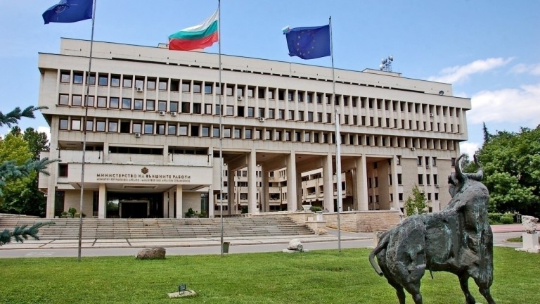 Българското дипломатическо дружество е обезпокоено от партийно-политическия подход към исканата