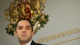 Искат оставката на Емил Караниколов от "Да България"