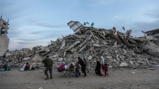 В Газа ескалиращият конфликт между Иран и Израел е посрещнат