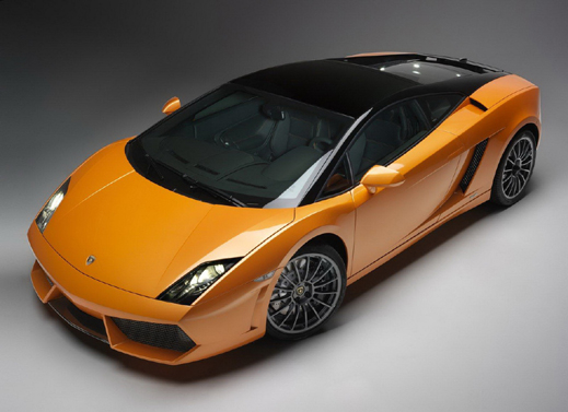 Уникално Lamborghini блести на изложение в Катар