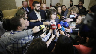 Лидерът на БСП Корнелия Нинова призова всички лидери на политическите